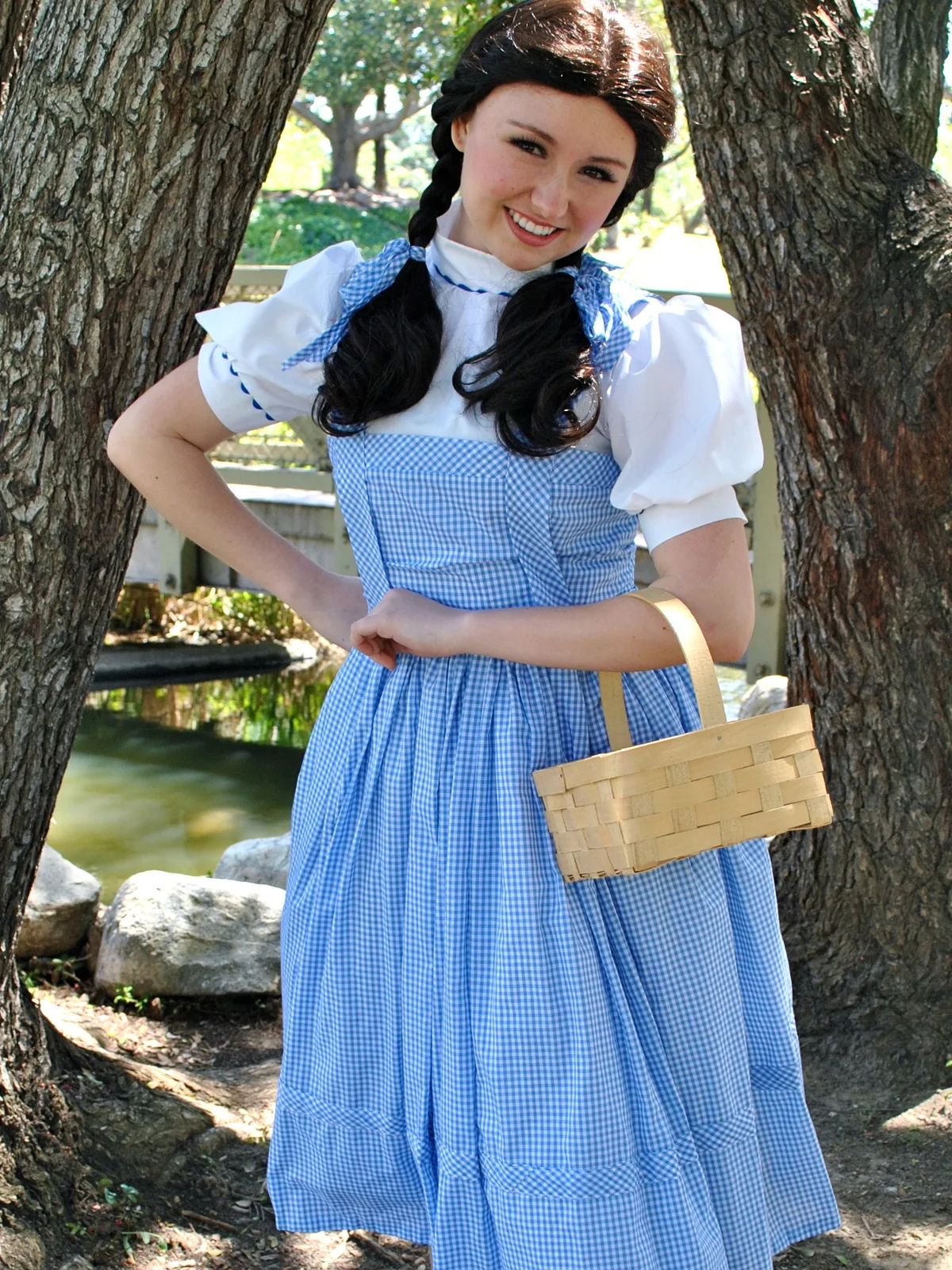 Dorothy Gale party character in Raleigh-Durham
