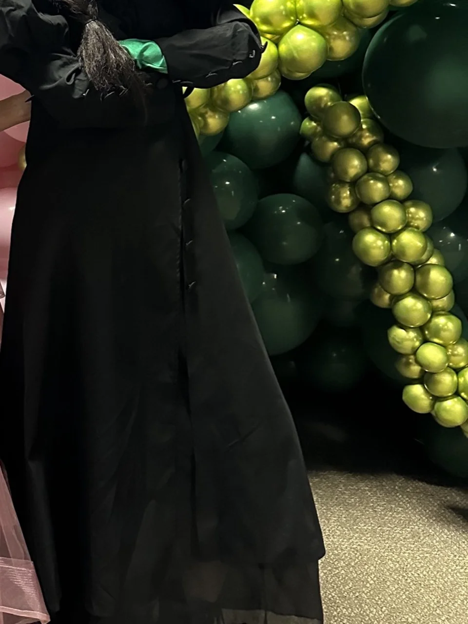 Emerald Witch party character photo 1